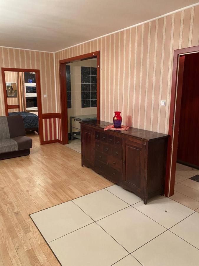 Babka Wiezowiec Noclegi Varsóvia Exterior foto