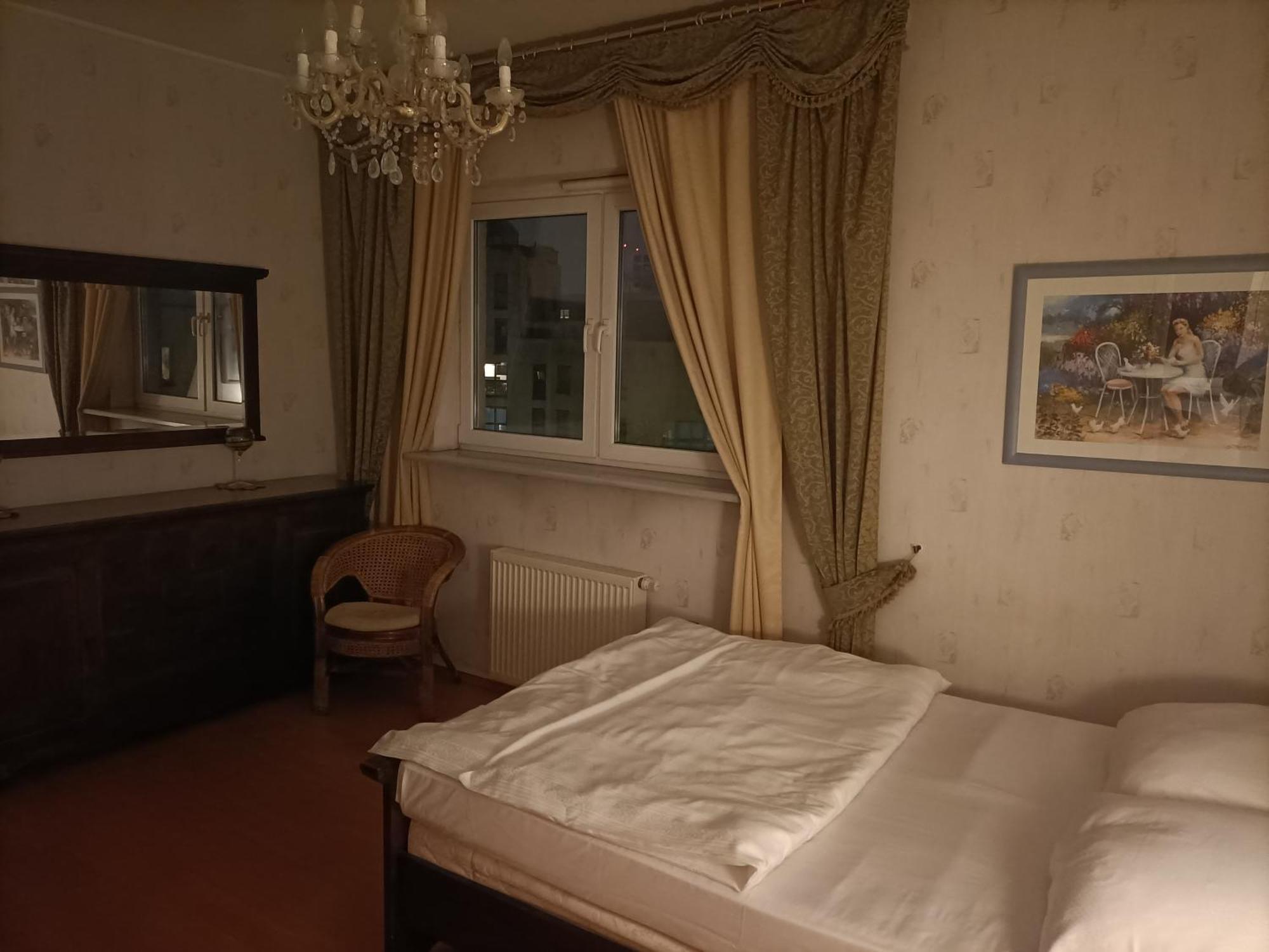 Babka Wiezowiec Noclegi Varsóvia Exterior foto